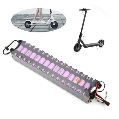 Batteria per scooter elettrico 36V 10Ah/12Ah/14Ah Batteria sostitutiva agli ioni di litio per scooter elettrico M365 con presa XT30
